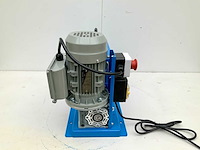 Elektrische draadstripmachine