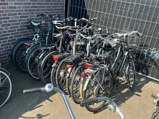 Elektrische fiets (12x) - afbeelding 1 van  12
