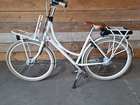 Elektrische fiets, batavus , diva, wit