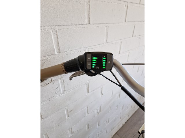 Elektrische fiets, batavus , diva, wit - afbeelding 4 van  6