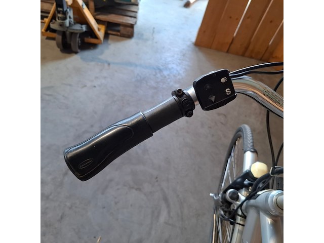 Elektrische fiets / e-bike, batavus, stream, grijs / chroom - afbeelding 7 van  29