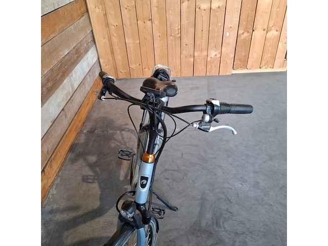 Elektrische fiets / e-bike, batavus, wayz, lichtblauw - afbeelding 8 van  26