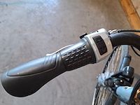 Elektrische fiets / e-bike, batavus, wayz, lichtblauw - afbeelding 10 van  26