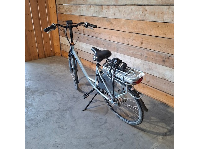 Elektrische fiets / e-bike, batavus, wayz, lichtblauw - afbeelding 22 van  26