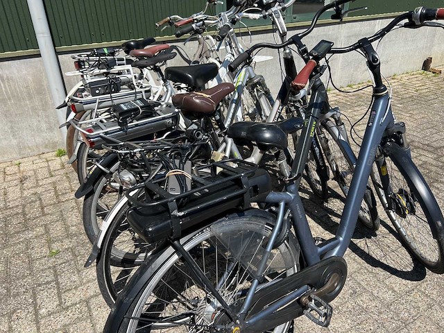Elektrische fietsen (6x) - afbeelding 6 van  9
