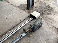 Elektrische garagedeuraandrijving (2x) - afbeelding 7 van  8