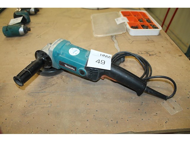 Elektrische haakse slijper makita 9015b. - afbeelding 1 van  2