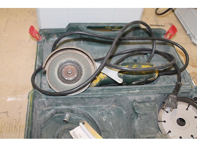 Elektrische haakse slijper metabo w7-115quick met diverse slijpschijven. - afbeelding 2 van  2