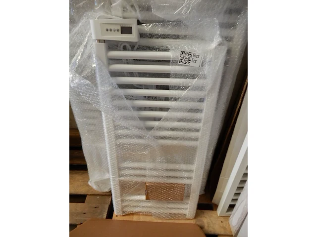 Elektrische handdoekradiator, comfort line, wit, 860x400 - afbeelding 1 van  4