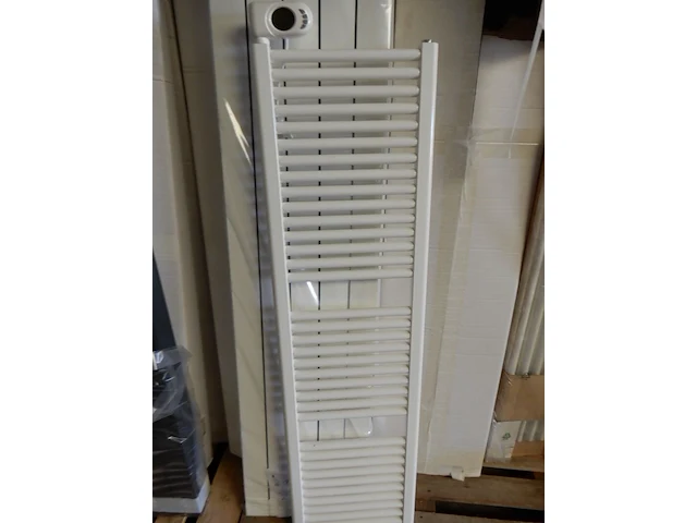 Elektrische handdoekradiator, drl, claudia, wit, 1411x400 - afbeelding 1 van  4