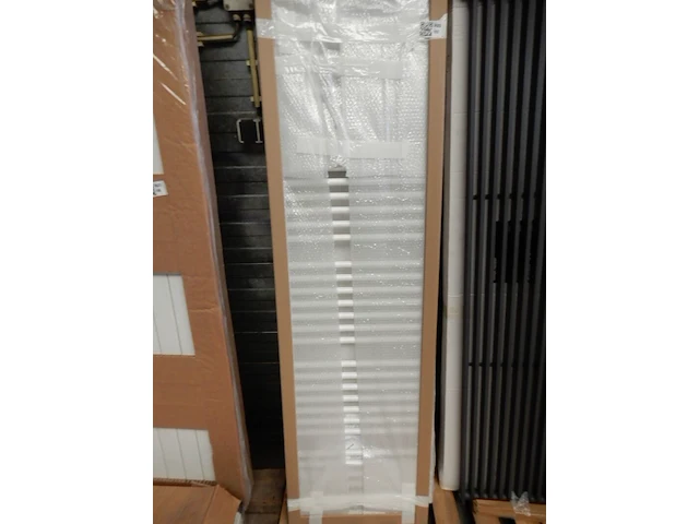 Elektrische handdoekradiator, vasco, bathline bb-el, wit, 1714x500 - afbeelding 1 van  3