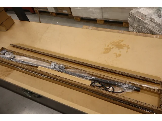 Elektrische handdoekradiator wiesbaden, callista 41.3502, zwart - afbeelding 3 van  5