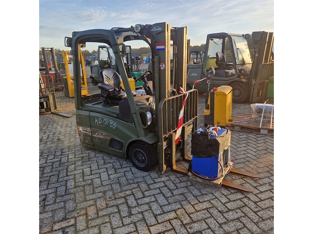 Elektrische heftruck, linde, e14, 2008 - afbeelding 24 van  26