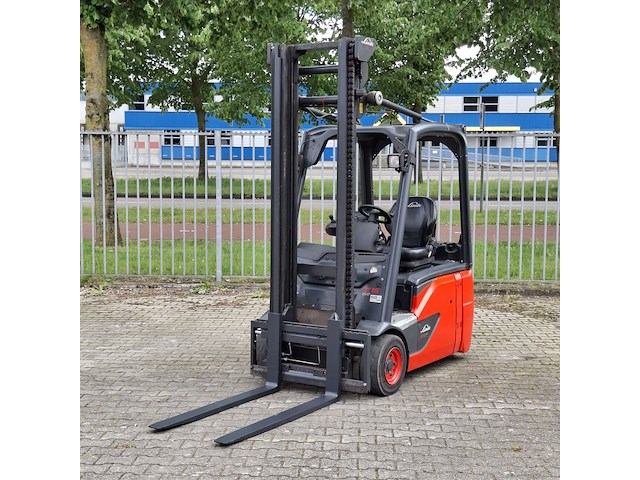 Elektrische heftruck, linde, e16-02, rood, 2014 - afbeelding 1 van  31
