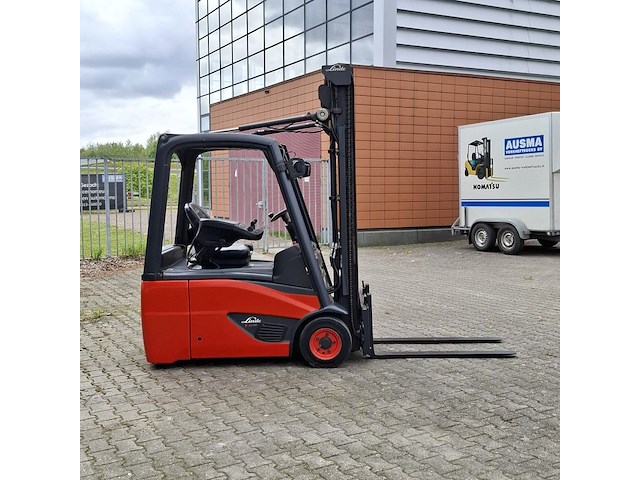 Elektrische heftruck, linde, e16-02, rood, 2014 - afbeelding 28 van  31