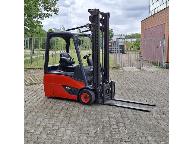 Elektrische heftruck, linde, e16-02, rood, 2014 - afbeelding 29 van  31