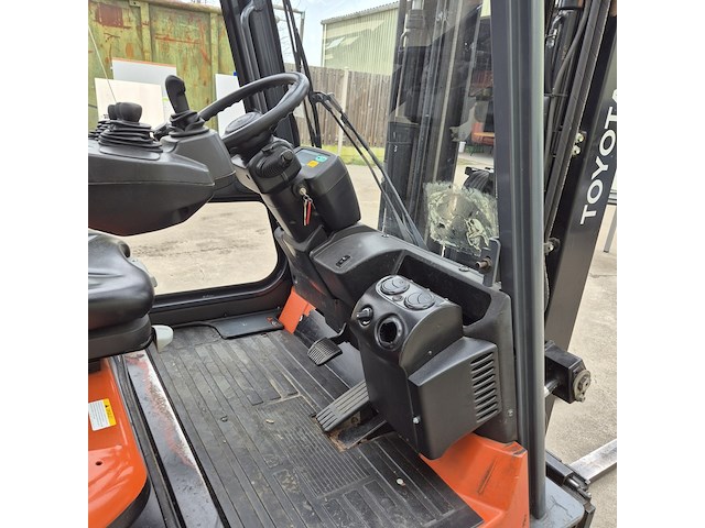 Elektrische heftruck met acculader, toyota, 7fbbmf25, 2013 - afbeelding 3 van  32