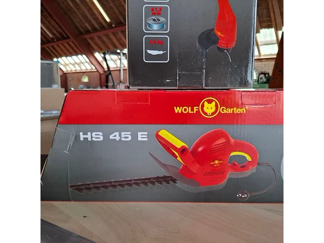Elektrische heggenschaar met kantentrimmer wolf garten, hs45e | lycos e/280t - afbeelding 3 van  8