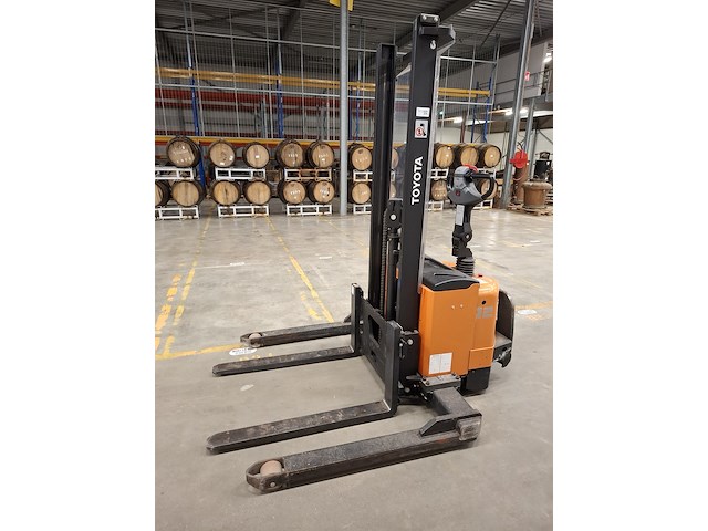 Elektrische hydraulische stapelaar toyota, 7sm12s - afbeelding 1 van  12