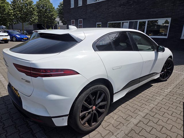 Elektrische jaguar i-pace 502 met kenteken xf-604-b - afbeelding 9 van  13