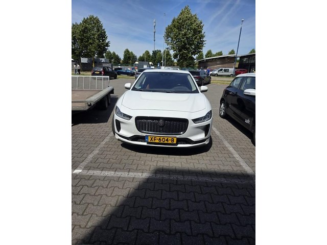 Elektrische jaguar i-pace 502 met kenteken xf-604-b - afbeelding 10 van  13