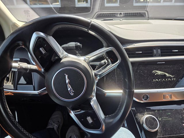 Elektrische jaguar i-pace 502 met kenteken xf-604-b - afbeelding 13 van  13