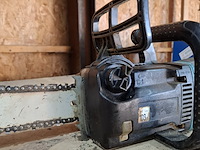 Elektrische kettingzaag makita, uc4030a, bouwjaar 2010 - afbeelding 5 van  7