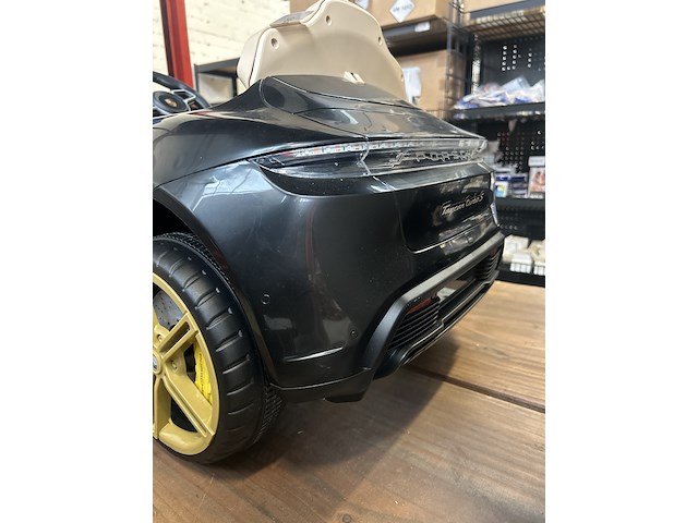 Elektrische kinderauto porsche taycan 12v - afbeelding 7 van  7