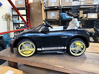 Elektrische kinderauto porsche - afbeelding 4 van  8