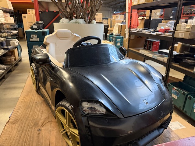 Elektrische kinderauto porsche - afbeelding 8 van  8