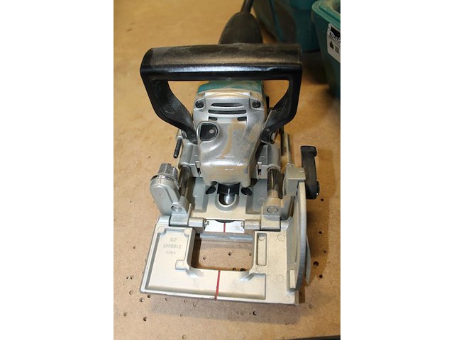 Elektrische lamellofrees makita pj7000 in kunststof koffer. - afbeelding 3 van  4