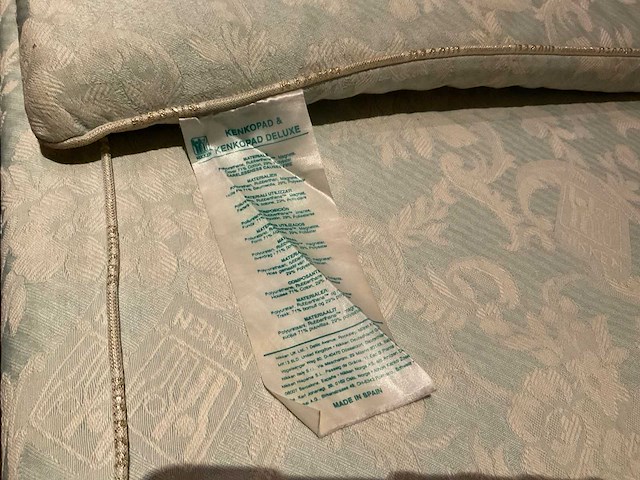 Elektrische massagetafel met voetpedaal - afbeelding 2 van  10