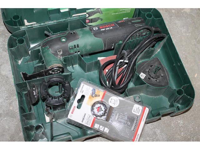 Elektrische multitool bosch mf220ce in koffer. - afbeelding 2 van  2