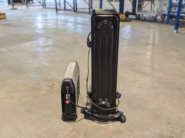 Elektrische oliegevulde radiator en elektrische anti-insectenlamp - afbeelding 7 van  12