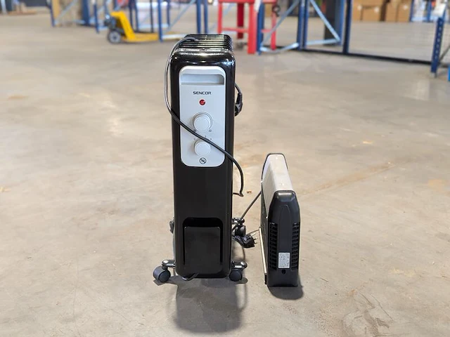 Elektrische oliegevulde radiator en elektrische anti-insectenlamp - afbeelding 11 van  12