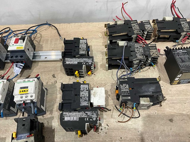 Elektrische onderdelen - afbeelding 5 van  9