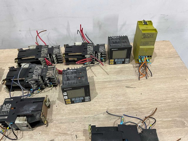 Elektrische onderdelen - afbeelding 6 van  9