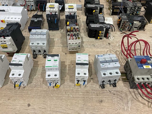 Elektrische onderdelen - afbeelding 8 van  9