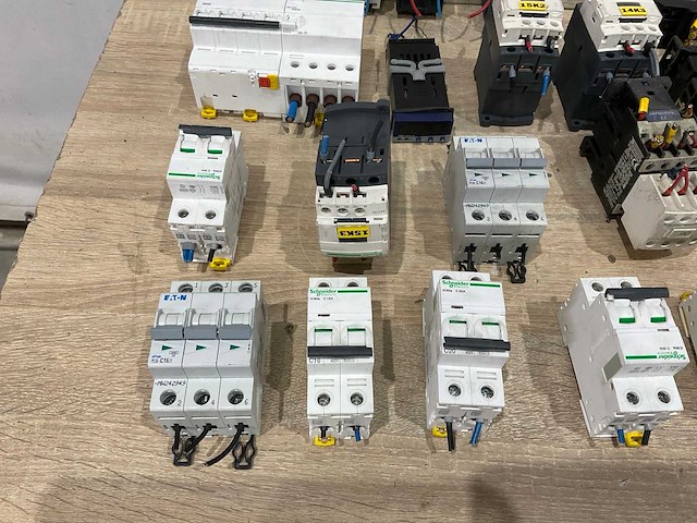 Elektrische onderdelen - afbeelding 9 van  9