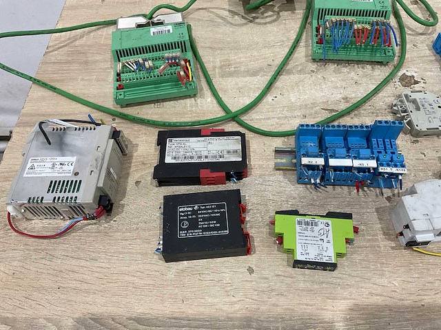 Elektrische onderdelen - afbeelding 5 van  7