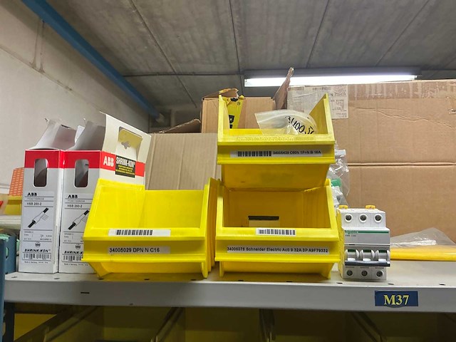 Elektrische onderdelen - afbeelding 14 van  85