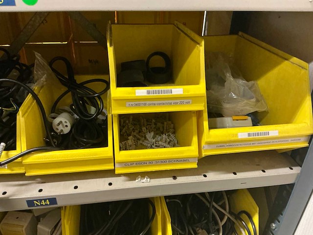 Elektrische onderdelen - afbeelding 39 van  85