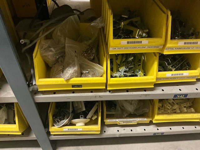 Elektrische onderdelen - afbeelding 42 van  85