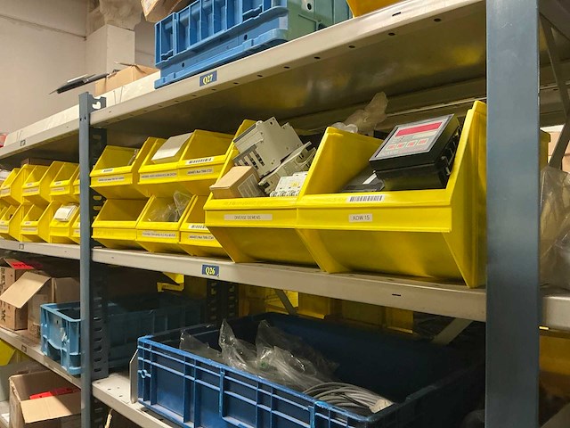 Elektrische onderdelen - afbeelding 49 van  85