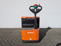 Elektrische pallettruck, doosan, ledh 18, 2019 - afbeelding 9 van  13