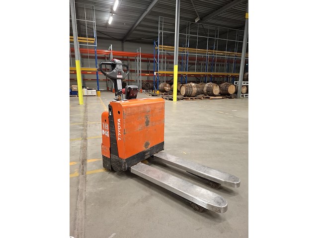 Elektrische pallettruck v.v. pyroban systeem toyota, lwe180, geschikt voor atex omgeving, bouwjaar 2005 - afbeelding 8 van  14