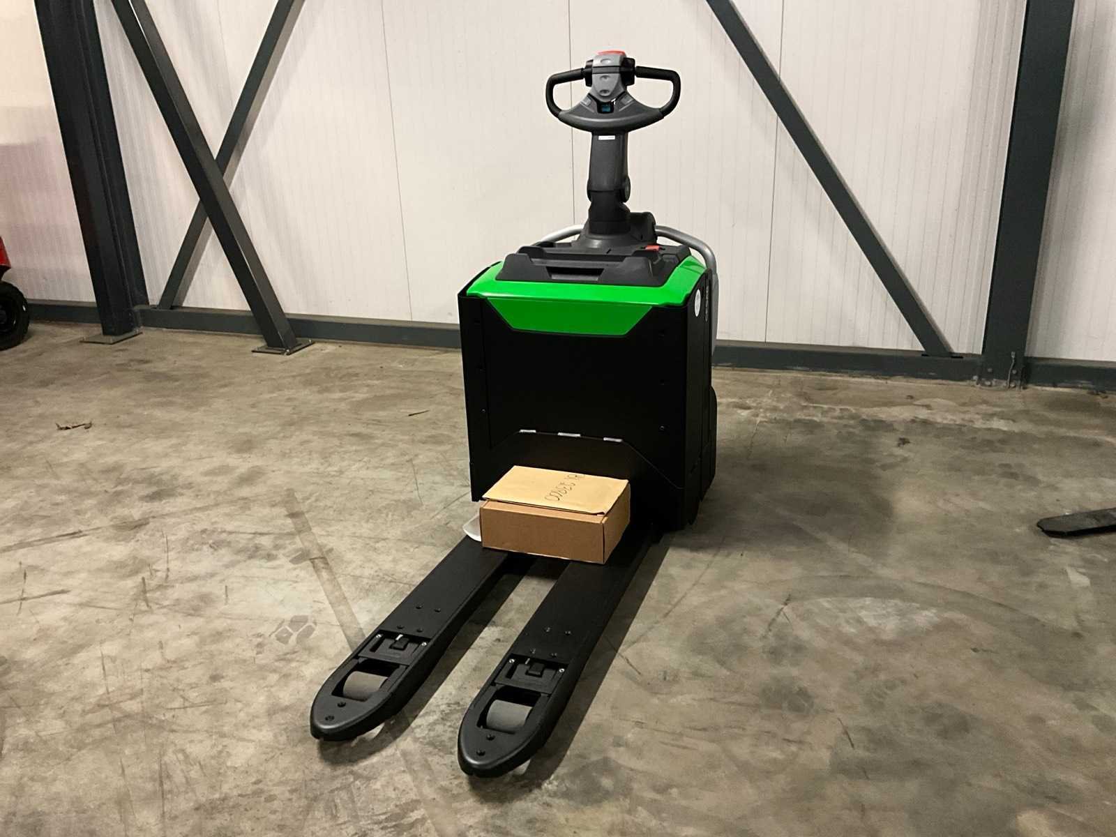 Elektrische pallettrucks, reach trucks en heftrucks