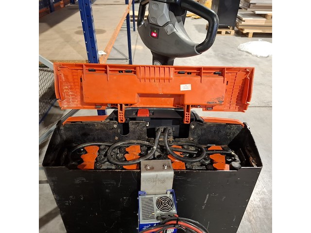 Elektrische palletwagen, bt toyota, lwe140, 2012 - afbeelding 2 van  12