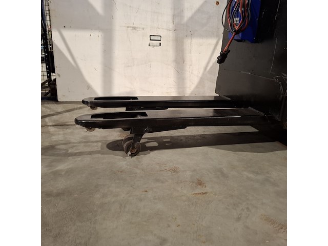 Elektrische palletwagen, bt toyota, lwe140, 2012 - afbeelding 11 van  12