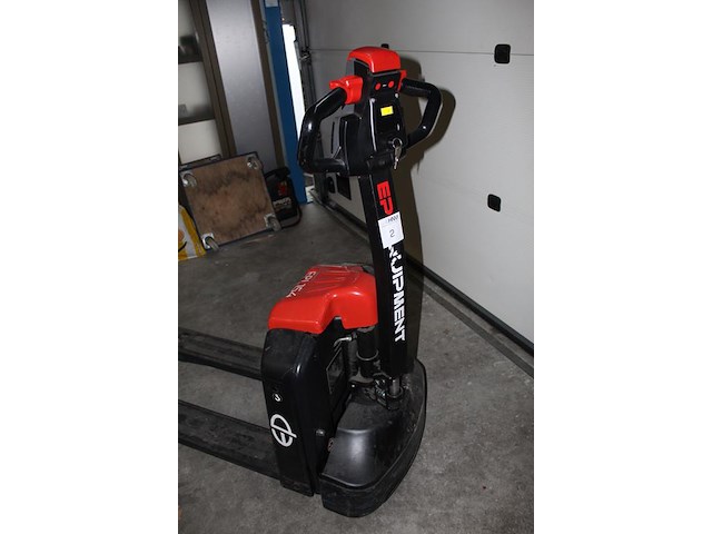 Elektrische palletwagen ep equipment type epl154. bouwjaar 2020. maximaal hefgewicht 1500 kg. afgelezen ure... - afbeelding 3 van  4